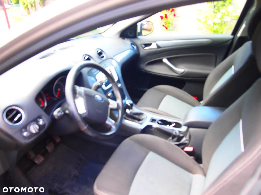 Ford Mondeo 2.0 TDCi Platinium X Plus (Titanium) - 6