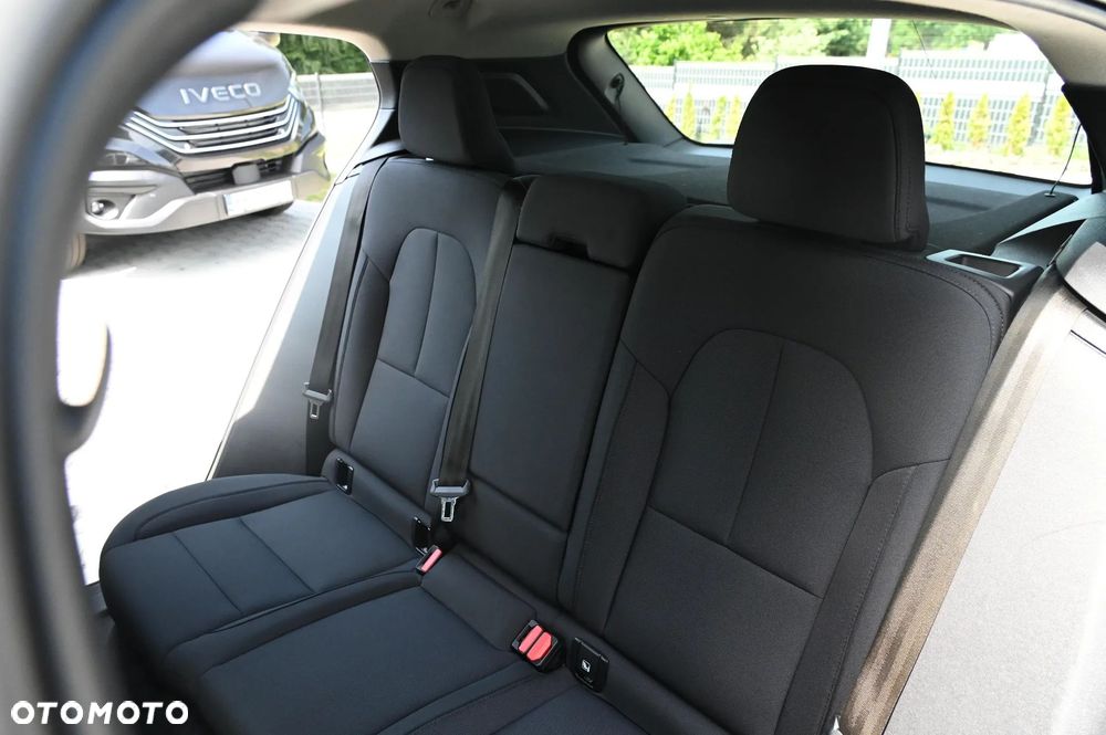 Volvo XC 40 T3 Momentum Core - 22