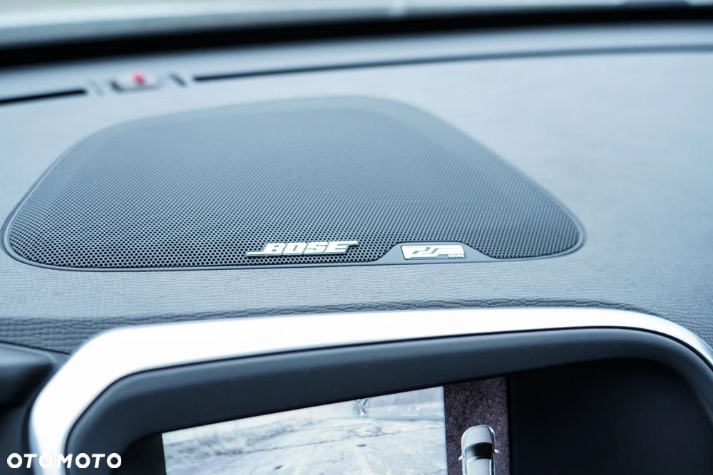 Volvo XC 60 T6 AWD RDesign - 37