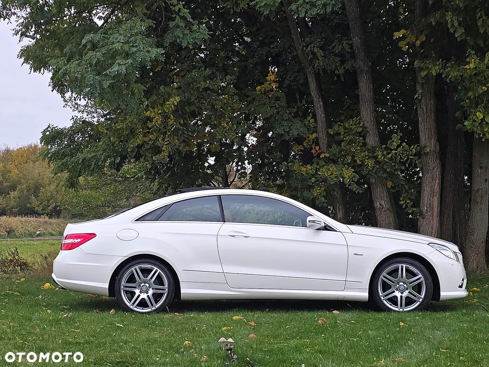 Mercedes-Benz Klasa E 250 Coupe BlueEFFICIENCY 7G-TRONIC Avantgarde - 6