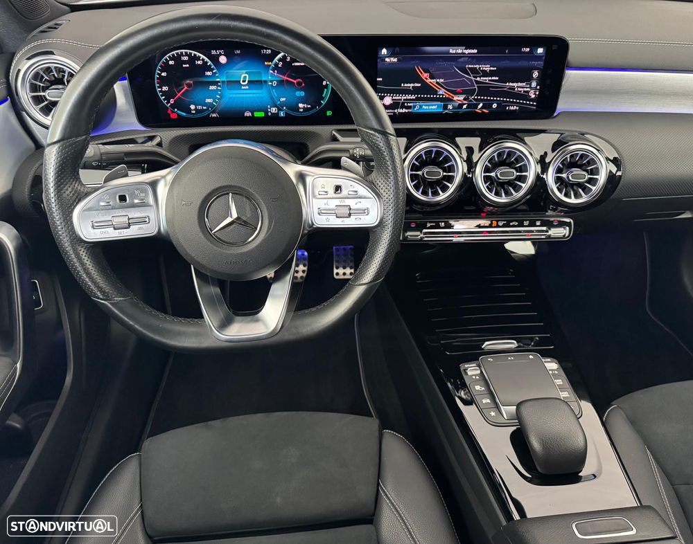 Mercedes-Benz A 250 e AMG Line - 25