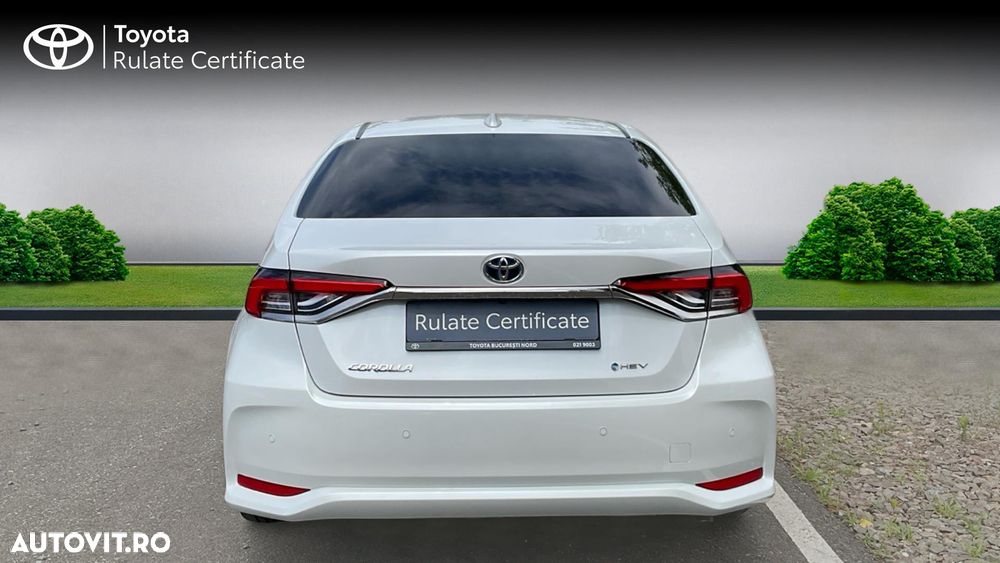 TOYOTA Corolla 2025 — imagine 4