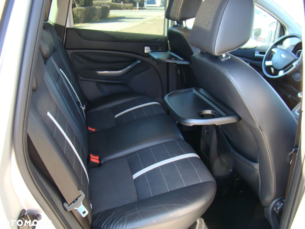 Ford Kuga 2.0 TDCi 4x4 Trend - 10