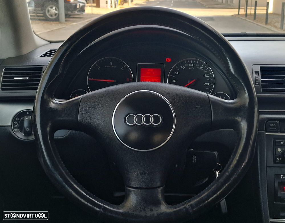 Audi A4 1.9 TDI m6 Sport - 18