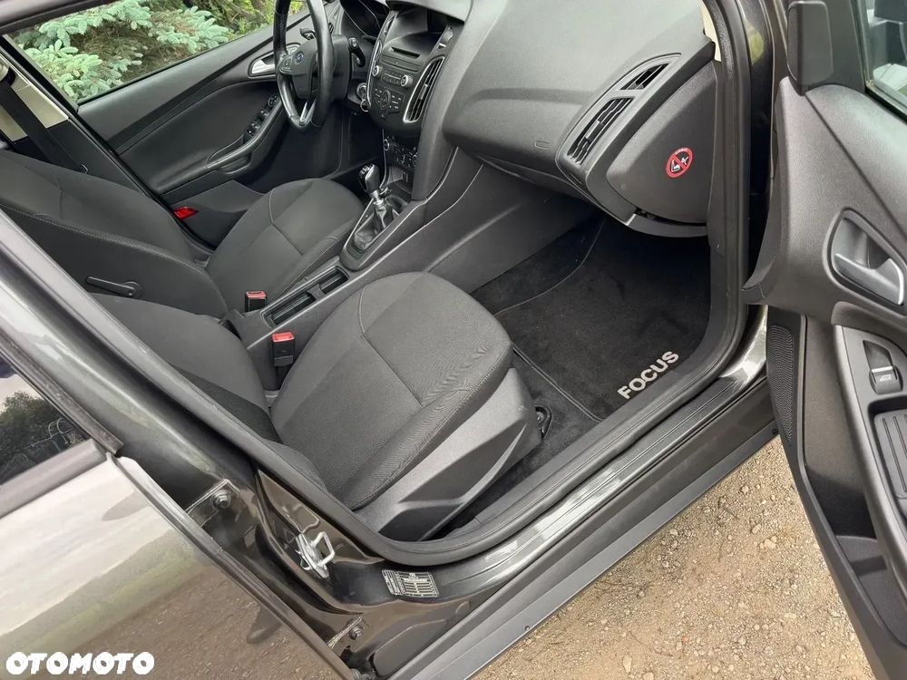 Ford Focus - 16