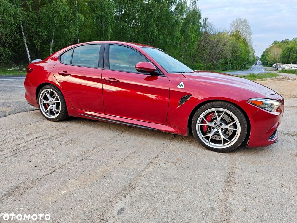 Alfa Romeo Giulia 2.9 V6 Bi-Turbo AT8 Quadrifoglio - 17