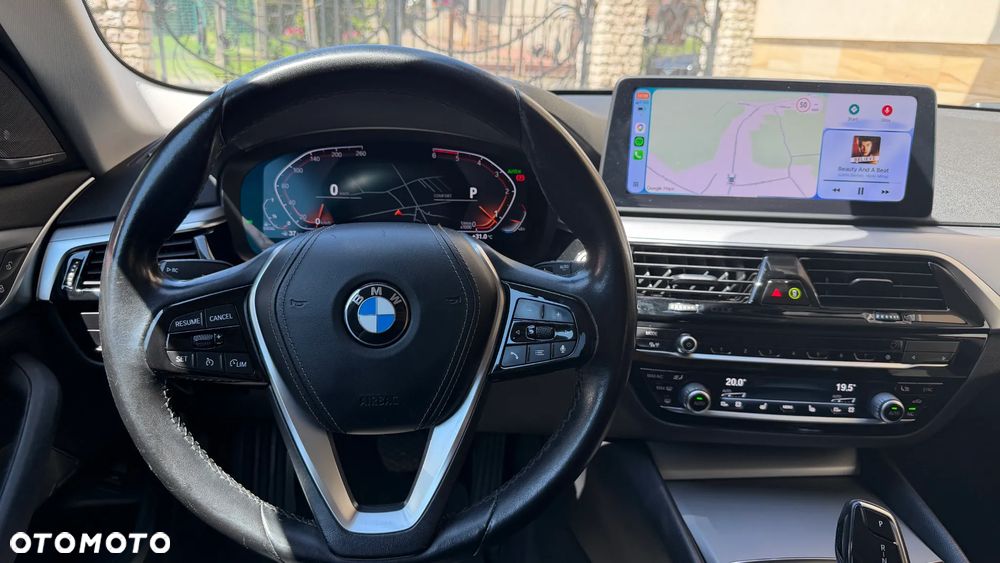 BMW Seria 5 520d Sport Line - 18
