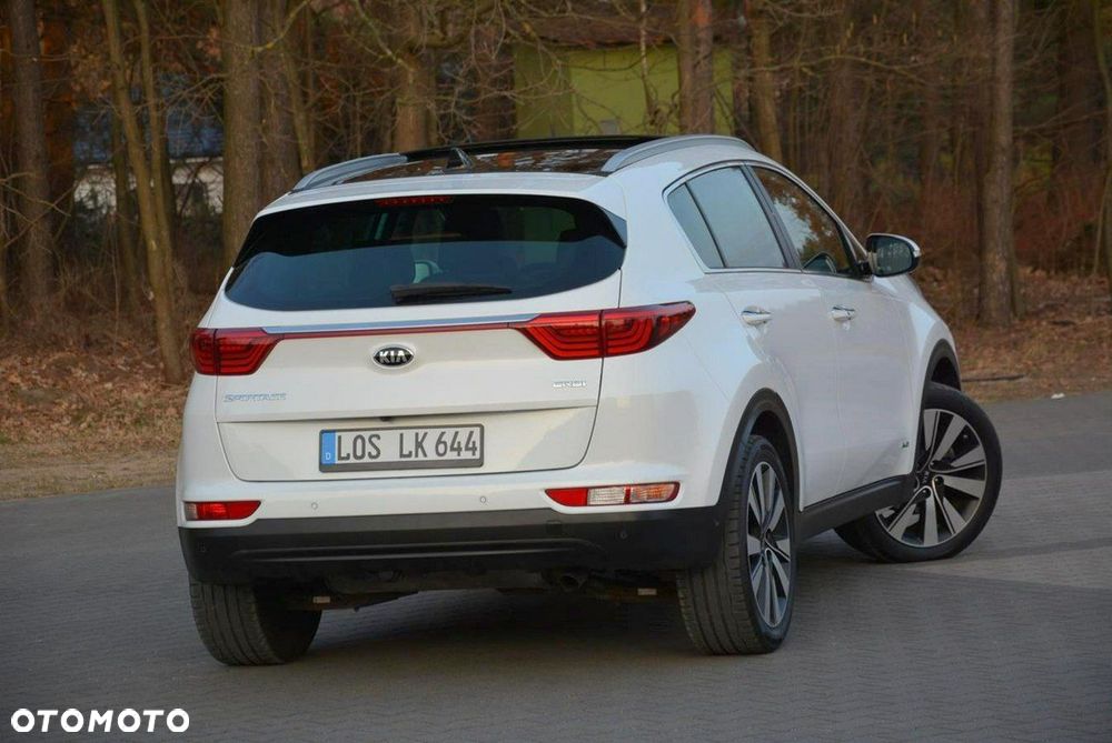Kia Sportage 2,0 CRDI AWD Platinum - 8