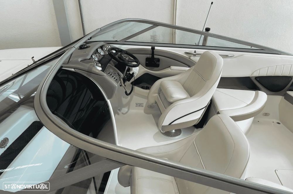 Cobalt Marine 255 - 11