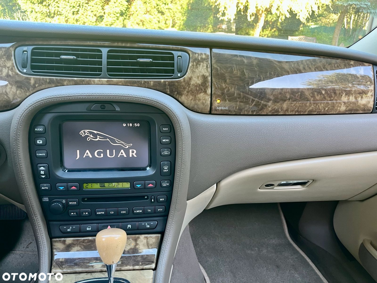 Jaguar S-Type 2.5 V6 Executive - 12