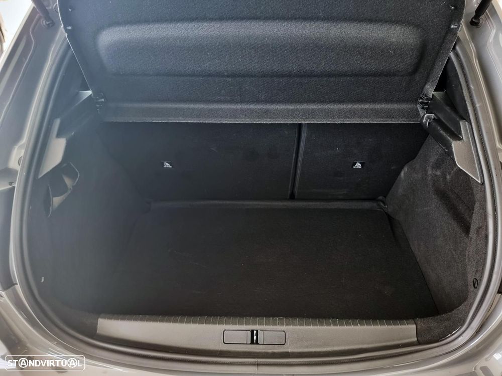 Peugeot 208 1.2 PureTech Active Pack - 42