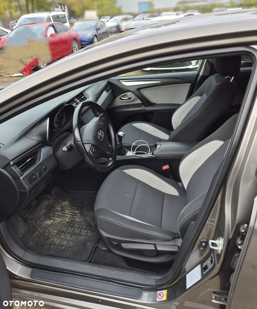 Toyota Avensis 2.0 D-4D Prestige - 5