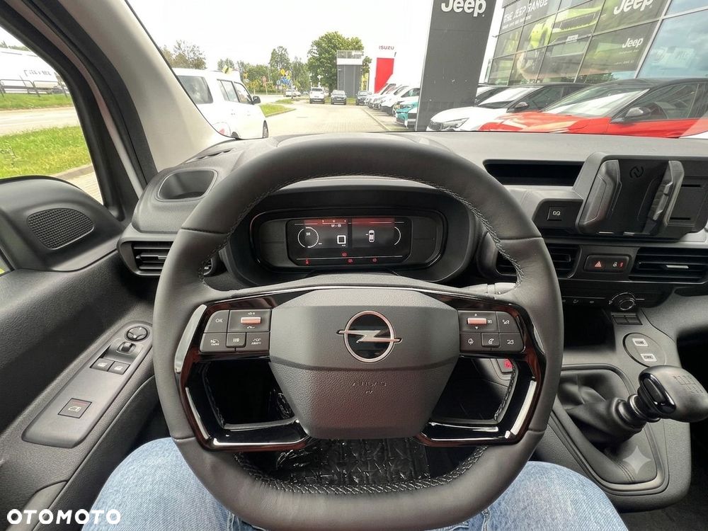 Opel Combo 1.2 Turbo Edition Plus S&S - 8