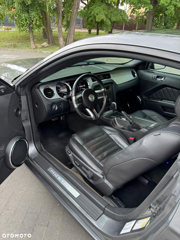 Ford Mustang 3.7 V6 Premium - 11