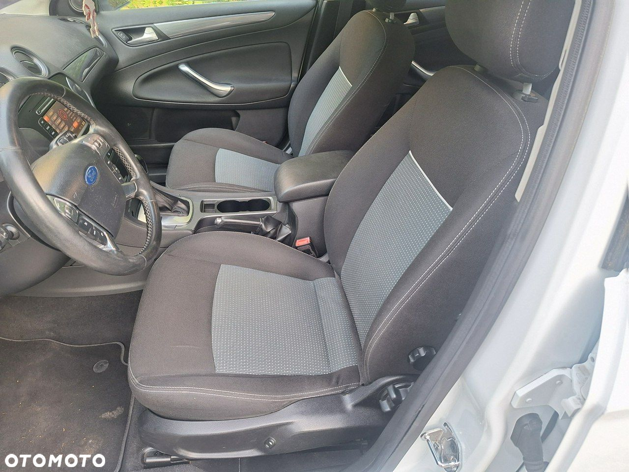 Ford Mondeo 2.0 TDCI Titanium - 9