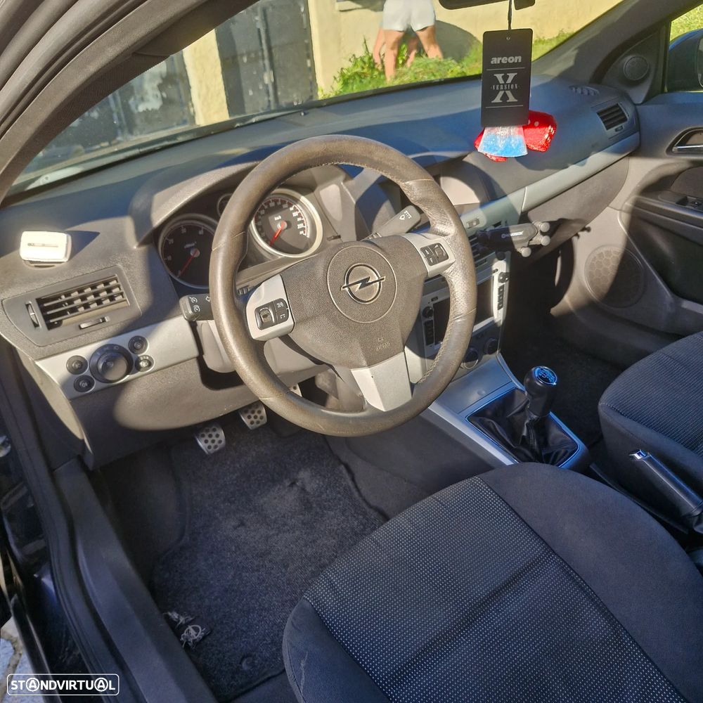 Opel Astra GTC 1.7 CDTI - 8