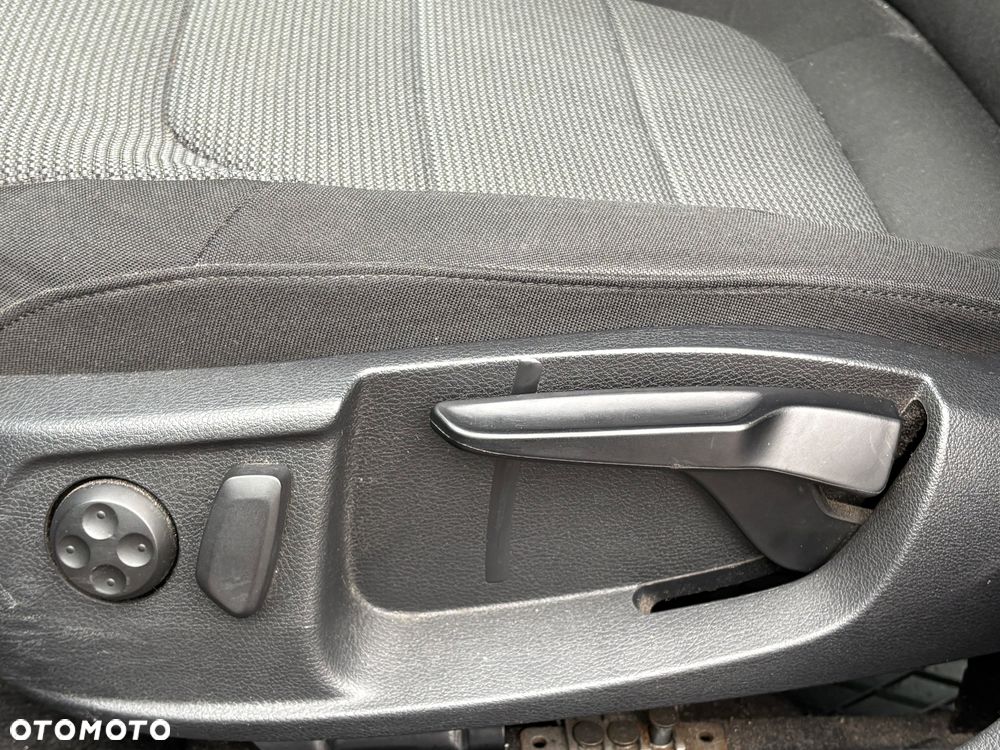 Volkswagen Passat 1.4 TSI Comfortline - 11