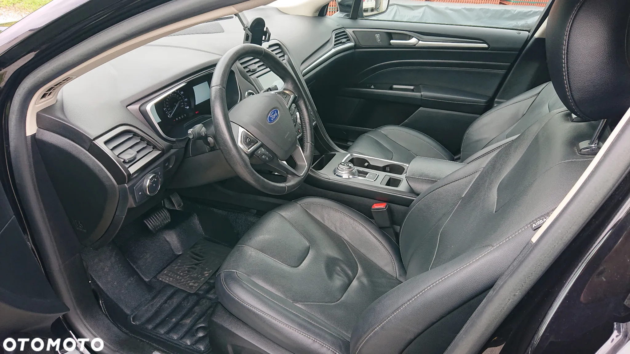 Ford Fusion 2.0 EcoBoost Titanium - 11