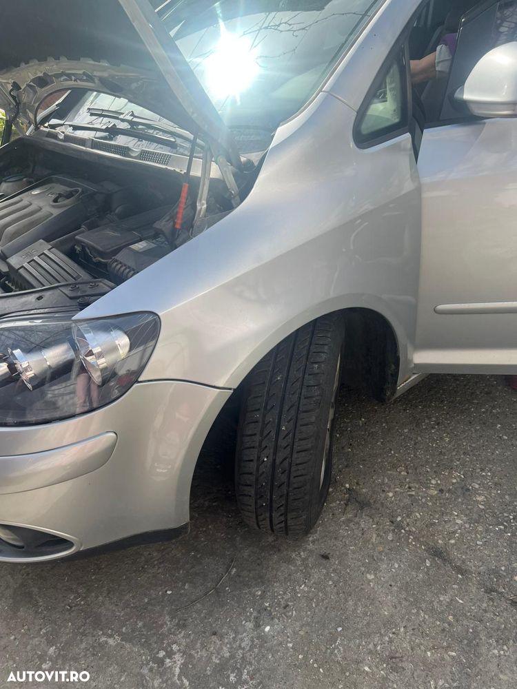 Volkswagen Golf Plus 1.9 TDI Comfortline - 6