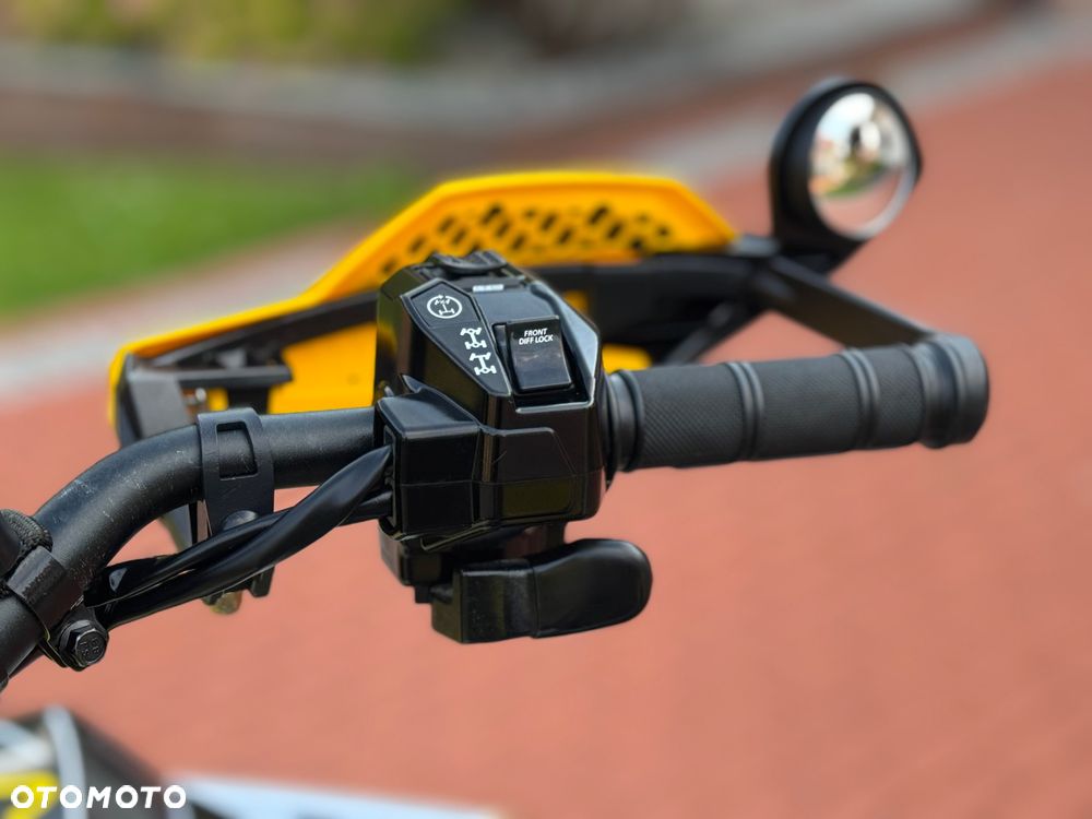 Can-Am Renegade - 14