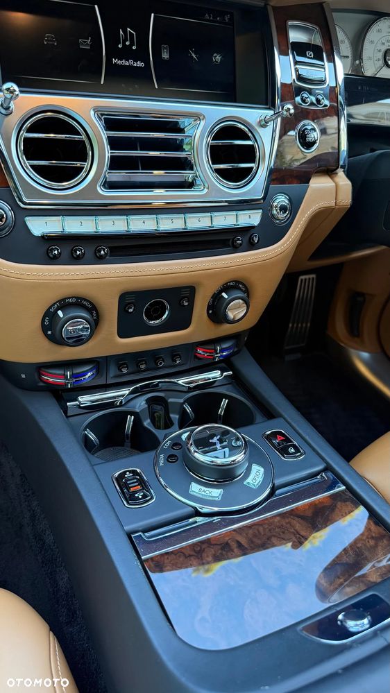 Rolls-Royce Ghost Standard - 32