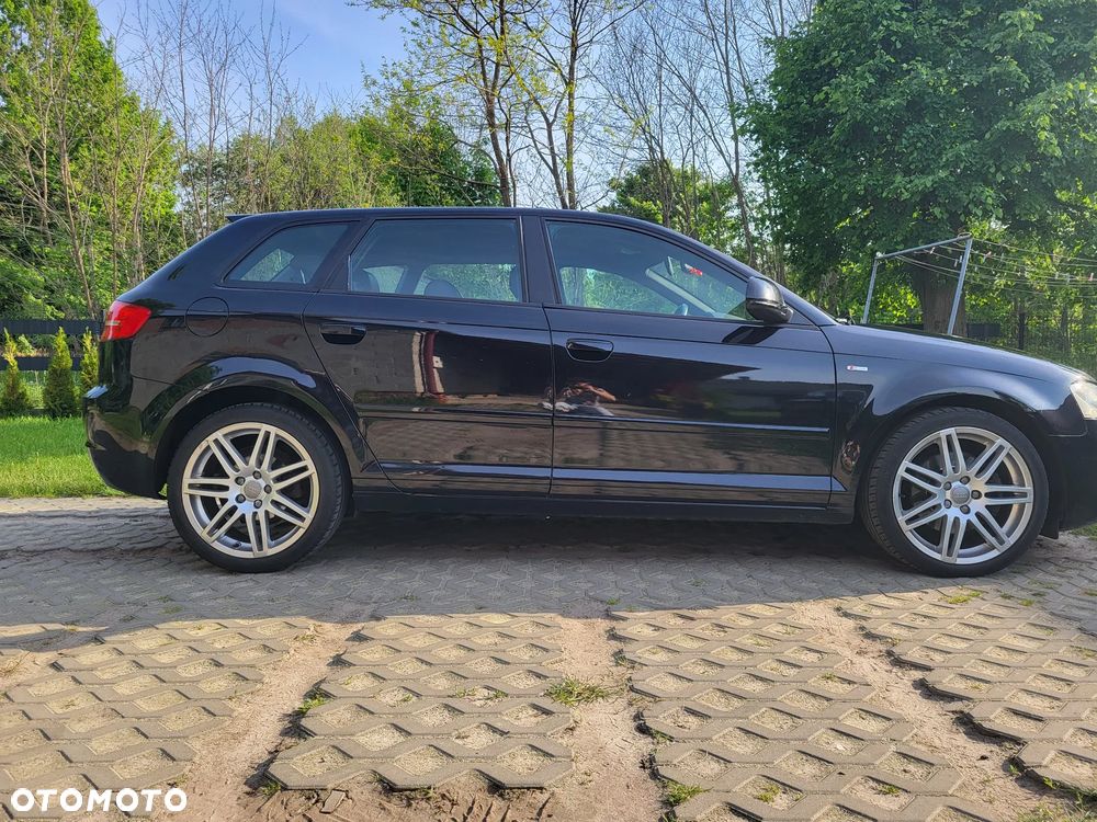Audi A3 Sportback - 4