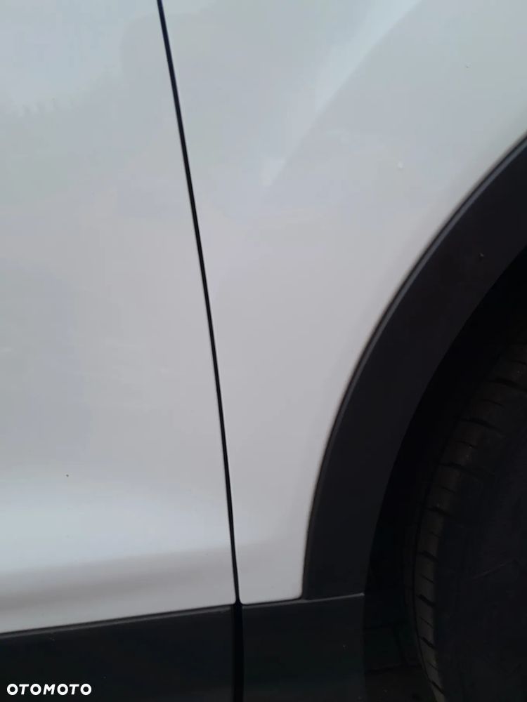 FORD KUGA MK2 BŁOTNIK PRAWY PRZEDNI PRAWY PRZÓD KOLOR: 5D - 6