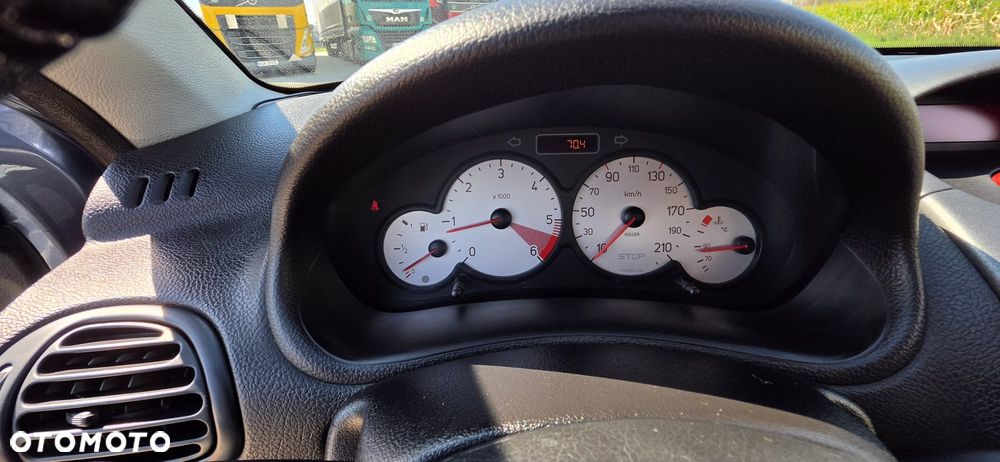 Peugeot 206 1.4 HDI XT - 20