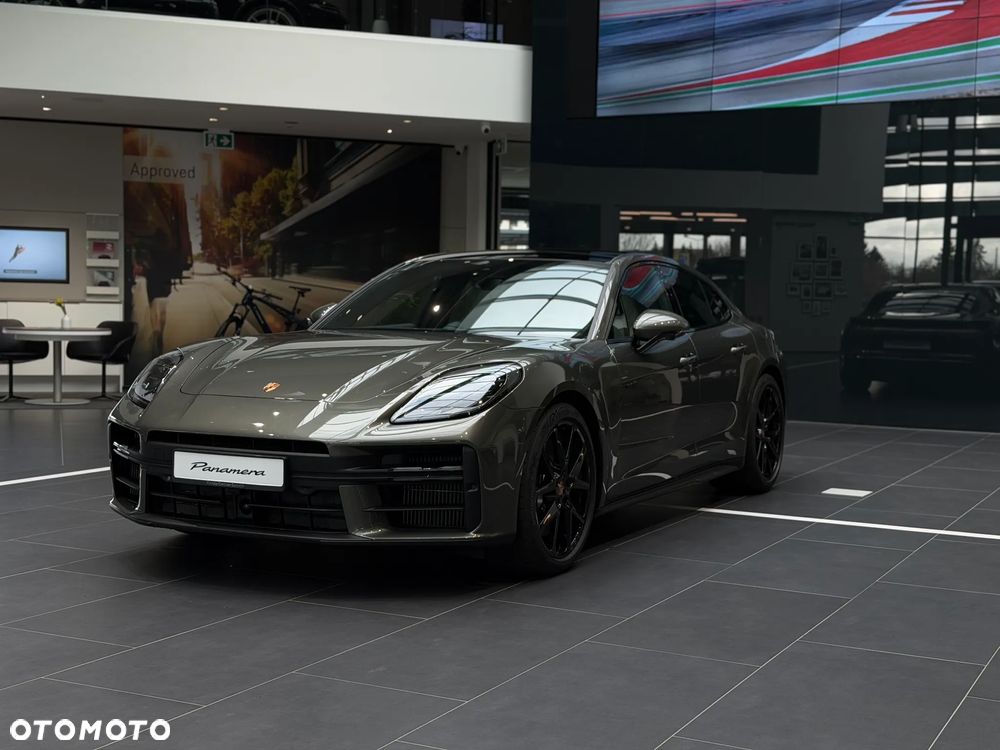 Porsche Panamera 4 E-Hybrid PHEV - 9