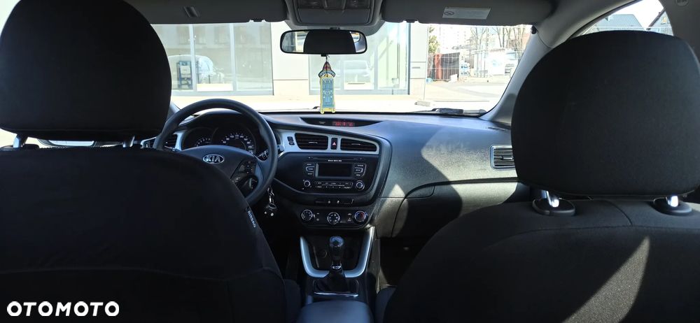 Kia Ceed 1.6 GDI L - 15