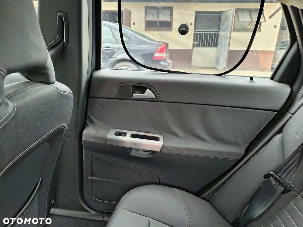 Volvo S40 2.4 Momentum - 18
