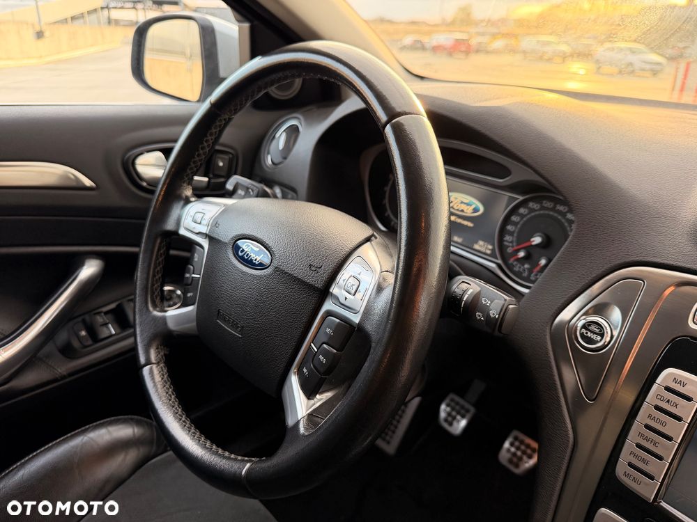 Ford Mondeo 2.5 Titanium S - 20