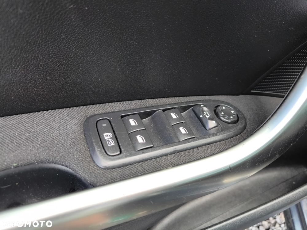 Peugeot 308 1.6 Premium - 20