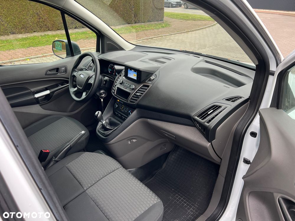 Ford Transit Connect - 11