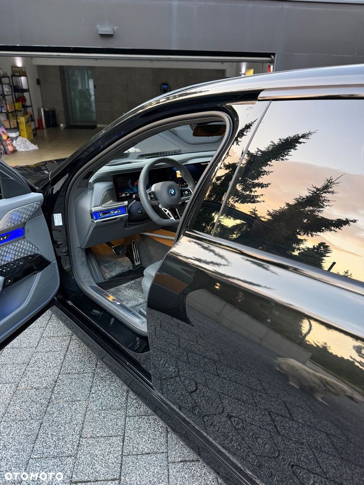BMW Seria 7 - 20