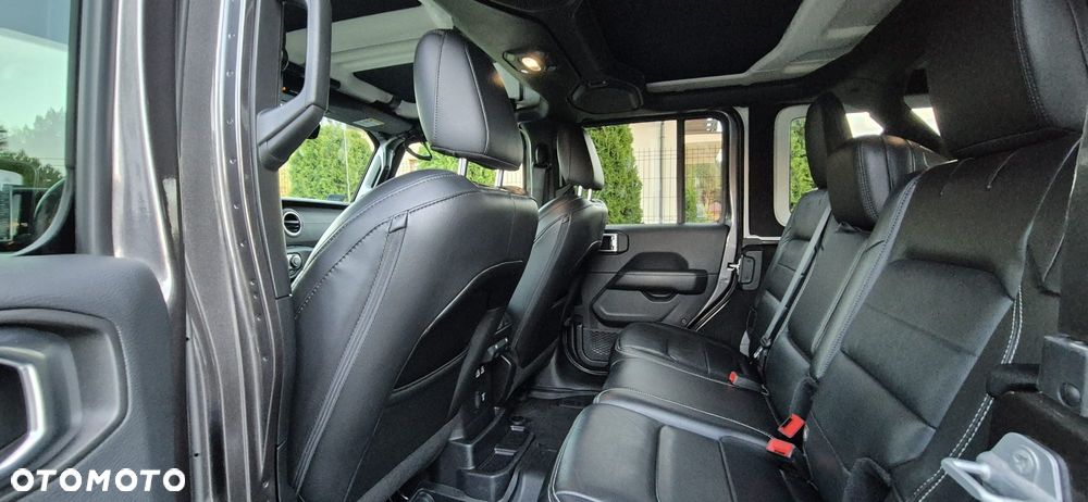 Jeep Wrangler Unlimited 2.2 CRD Sahara - 25