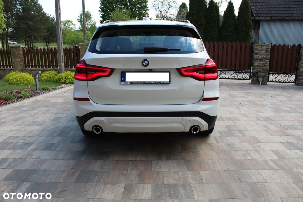 BMW X3 xDrive20d - 11