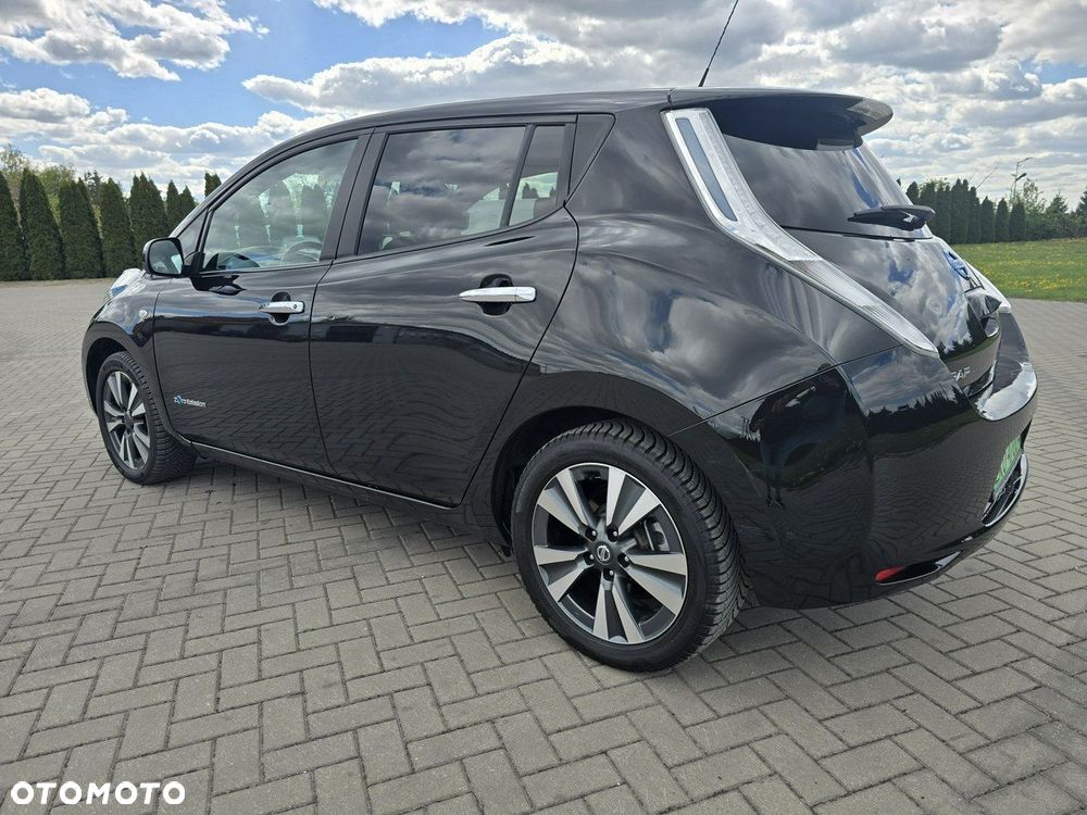 Nissan Leaf - 12