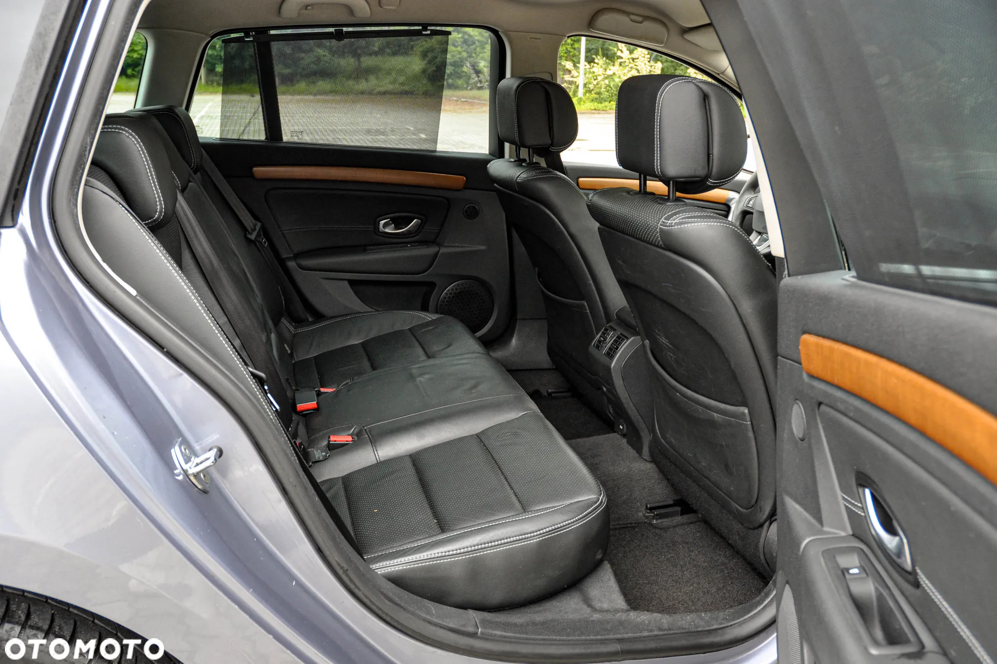 Renault Laguna 2.0 DCi Initiale - 12