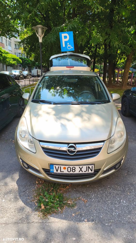 Opel Corsa 1.2i Cosmo - 1