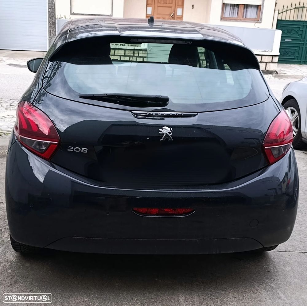 Peugeot 208 - 9