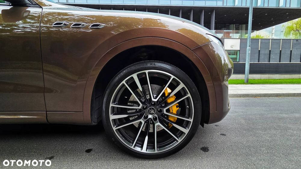 Maserati Levante GTS - 29