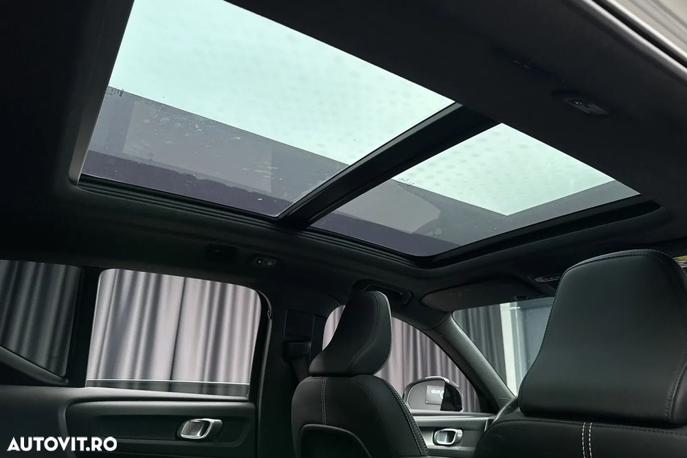 Volvo XC 40 - 30