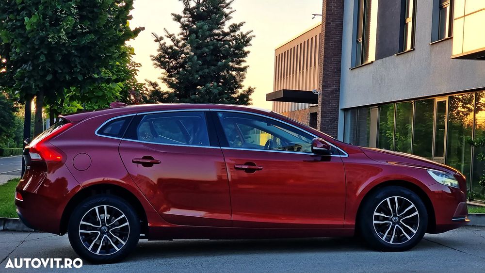 Volvo V40 D2 Inscription - 17