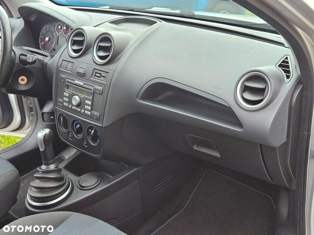 Ford Fiesta 1.4 - 14