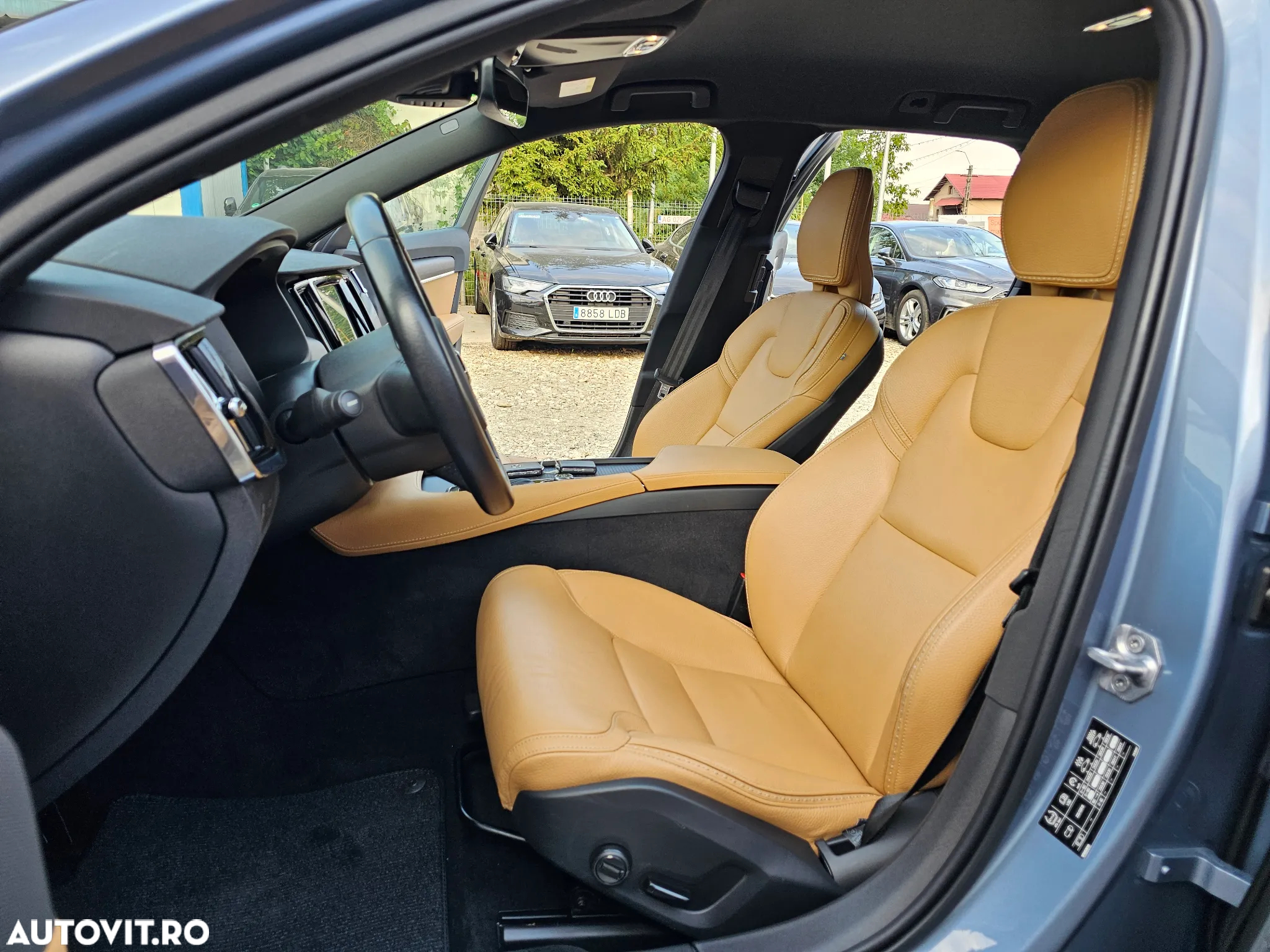 Volvo V90 Cross Country D4 AWD Geartronic Pro - 18