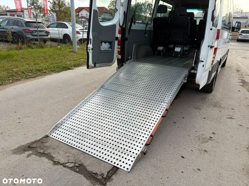 Mercedes-Benz Sprinter - 22
