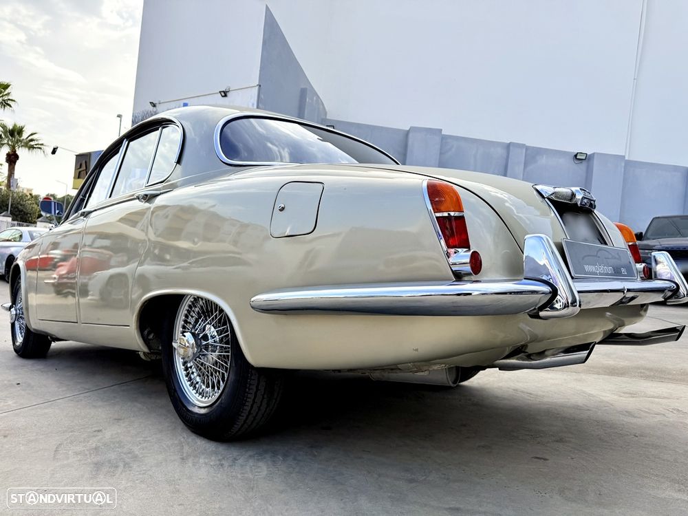 Jaguar 420G - 46