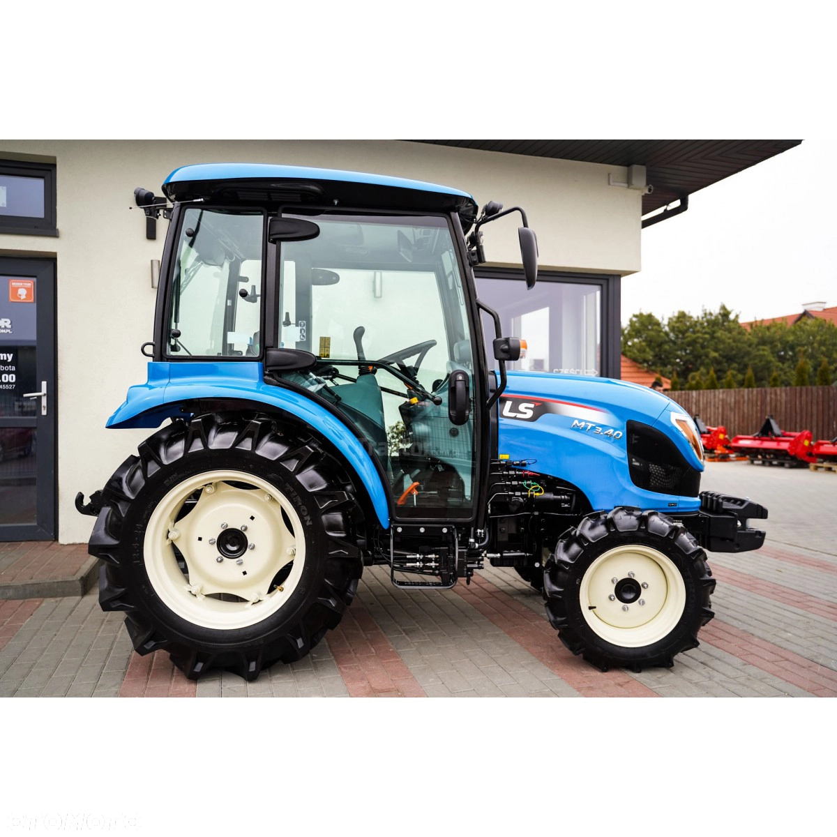 LS Traktor LS Tractor MT3.40 HST CAB 4WD 40 KM - 18