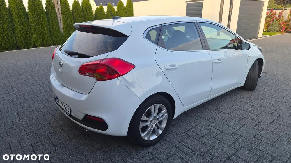 Kia Ceed 1.6 GDI Platinum Edition - 28